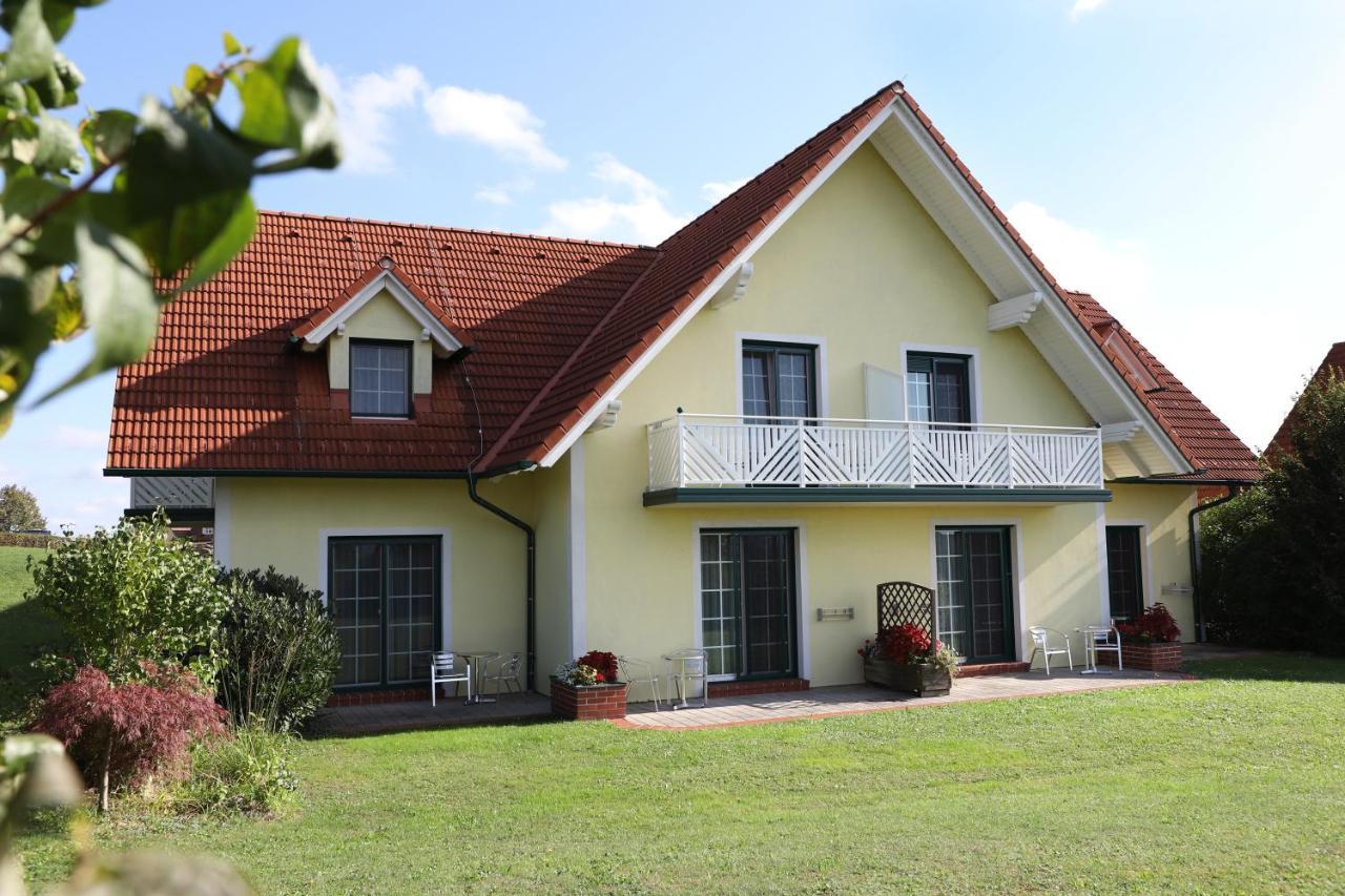Sonntagsberg Hof Familie Fiedler Hotel Bad Waltersdorf Bagian luar foto